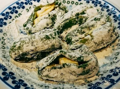 小麦粉をまぶす